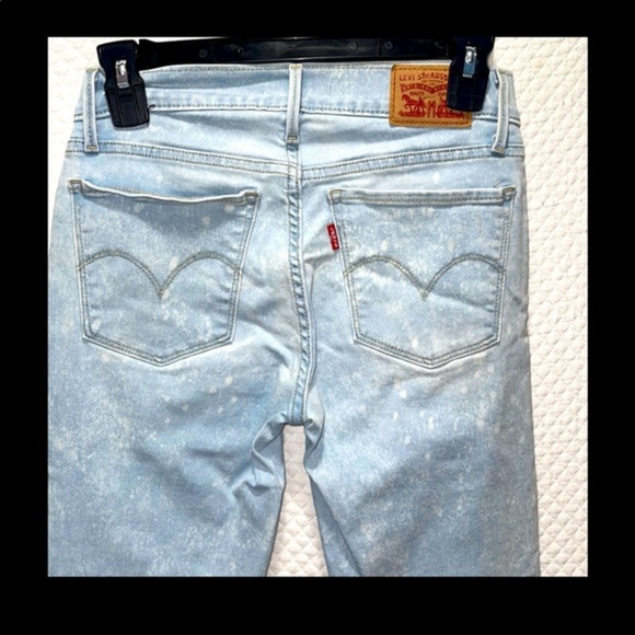Levi's 710 Super Skinny Light Wash Denim Jeans Size 26 Bleached Rare EUC. - Picture 3 of 5